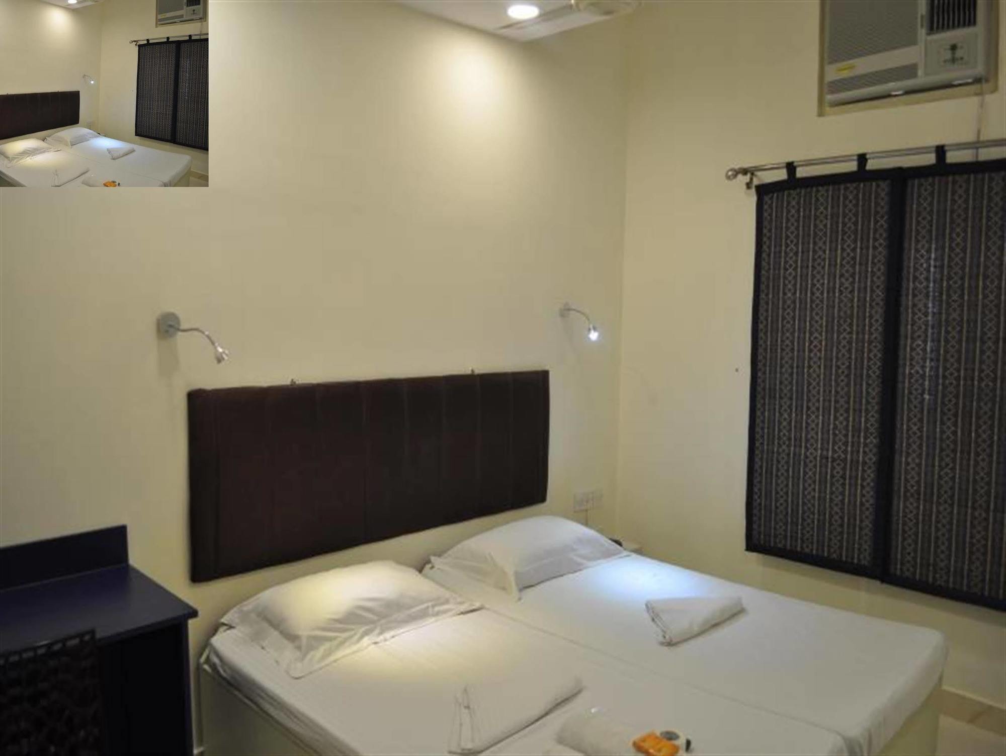 Hotel Kabli Nuova Delhi Esterno foto